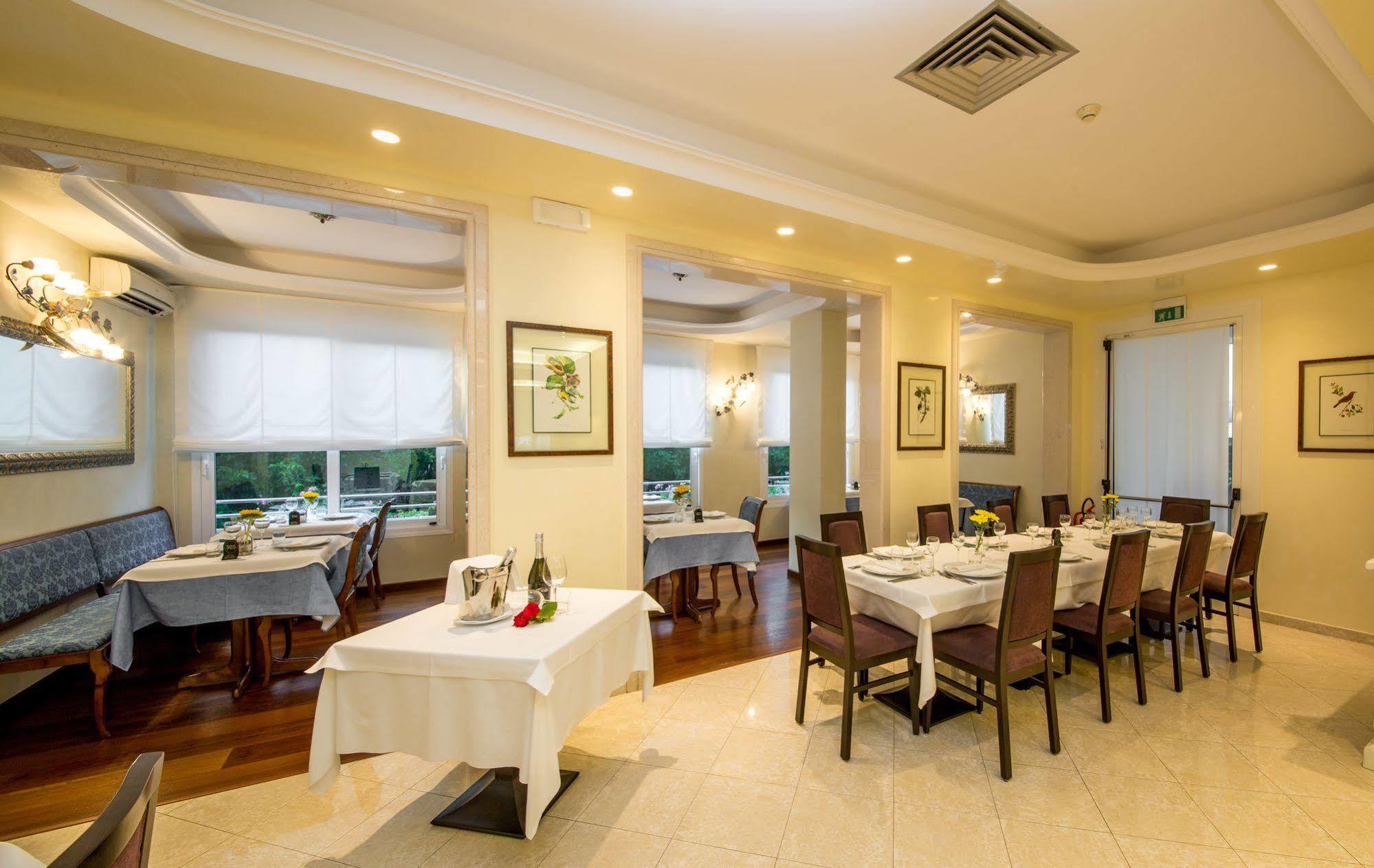 Helios Hotel 4*
